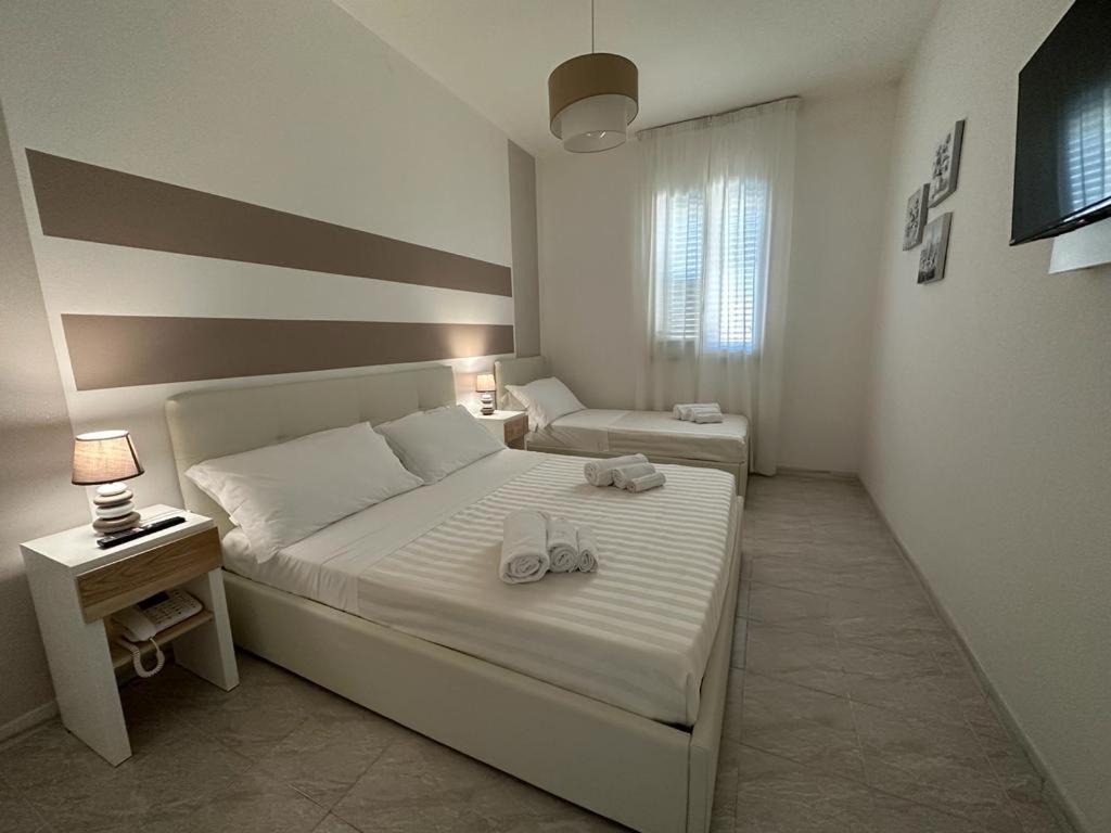 Porto Cesareo Hotel Esterno foto