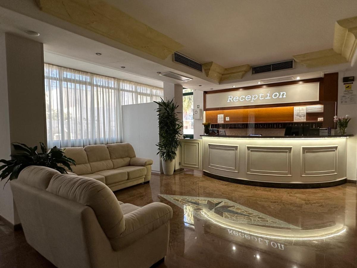 Porto Cesareo Hotel Esterno foto